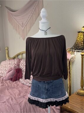 Y2K Off-the-Shoulder Brown Women's Top - Relaxed Fit